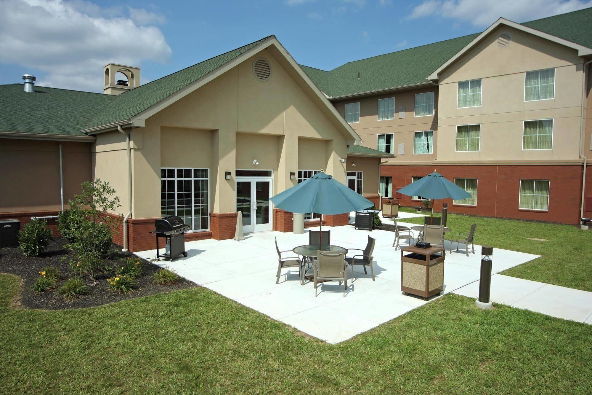 Homewood Suites By Hilton Lancaster Exterior photo